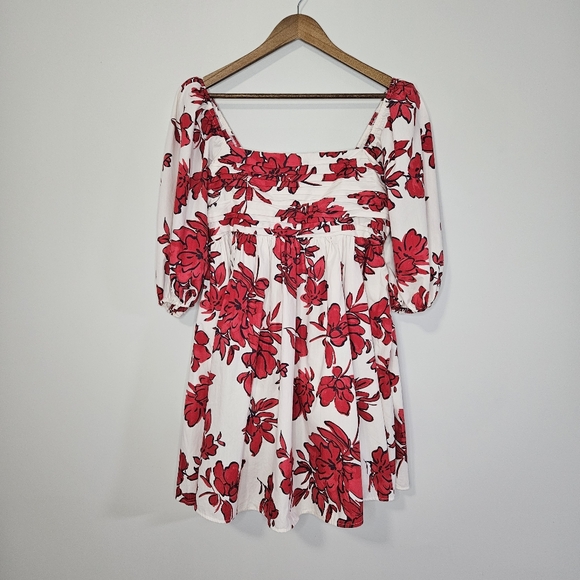 Abercrombie & Fitch Dresses & Skirts - Abercrombie and Fitch Emerson Ruched Puff Sleeve Red White Floral Dress LT
